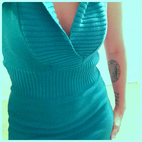 BCBGMaxAzria Dresses - BCBG Sweater Dress BCBGMaxAzria Dresses - BCBG Sweater Dress