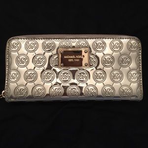 Michael Kors wallet