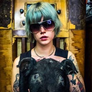 Meet your Posher, Merry