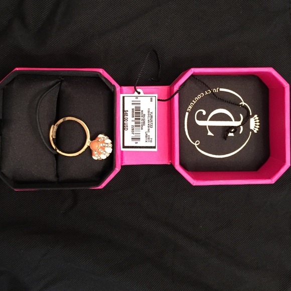 Juicy Couture Seashell wish ring