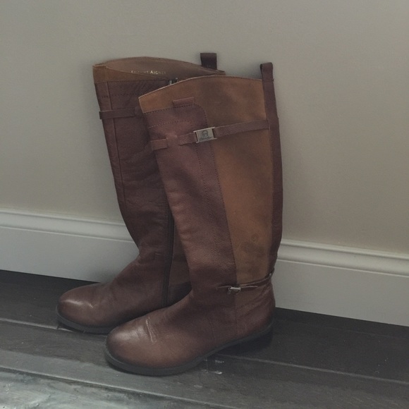 Great Etienne Aigner leather brown riding boots