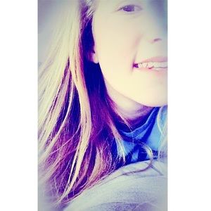 Meet your Posher, Brooke