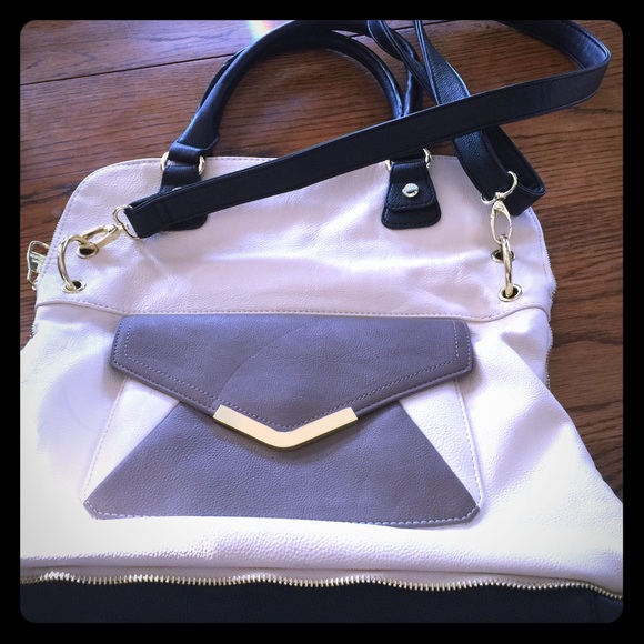 Steve Madden extra large handbags. Like New