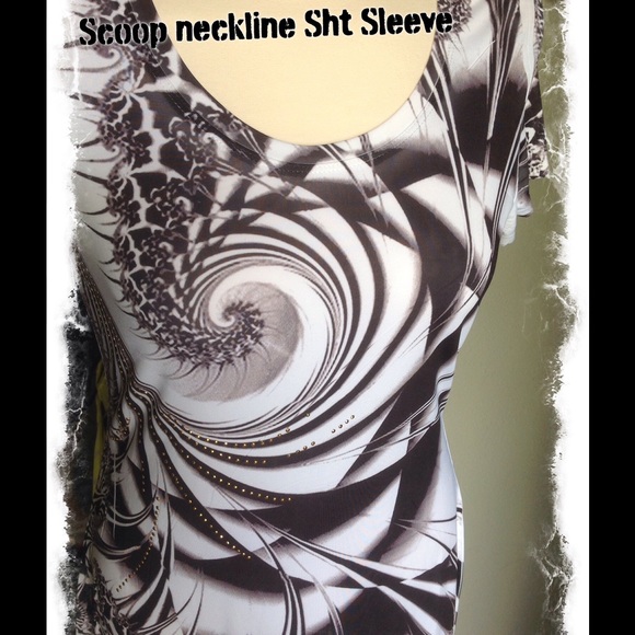 EMBELLISHED DRESS Size Medium - Picture 4 of 4