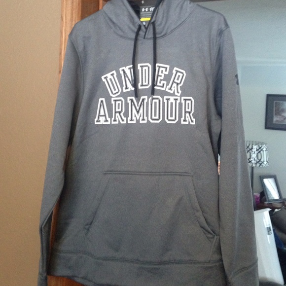 Men's Large UA hoodie