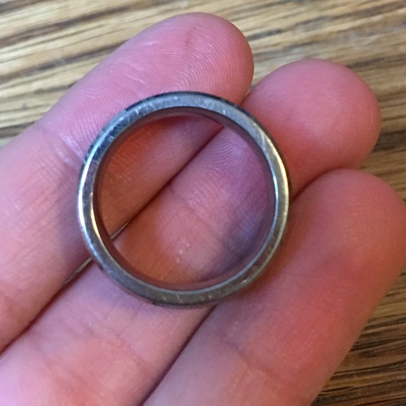 Titanium ring - Picture 2 of 2