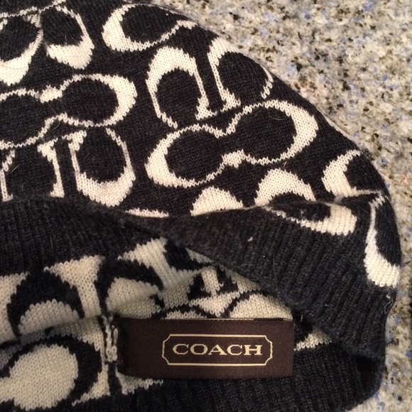 Coach winter hat - Picture 2 of 2