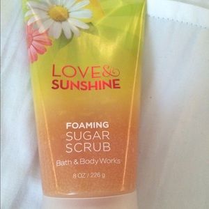 Bath&Body Works Foaming Sugar Scrub Love&Sunshine
