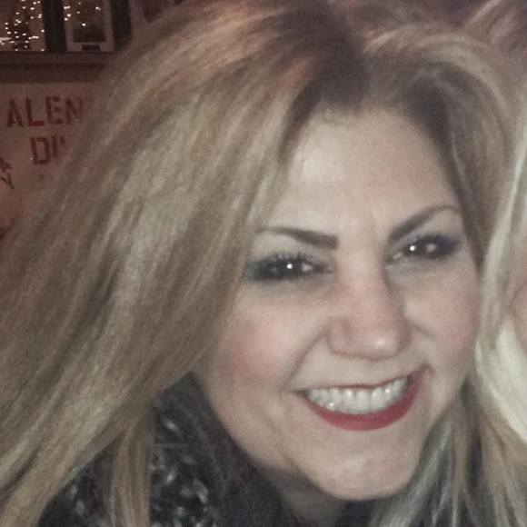 Meet your Posher, Renee