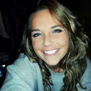 Meet your Posher, Casey
