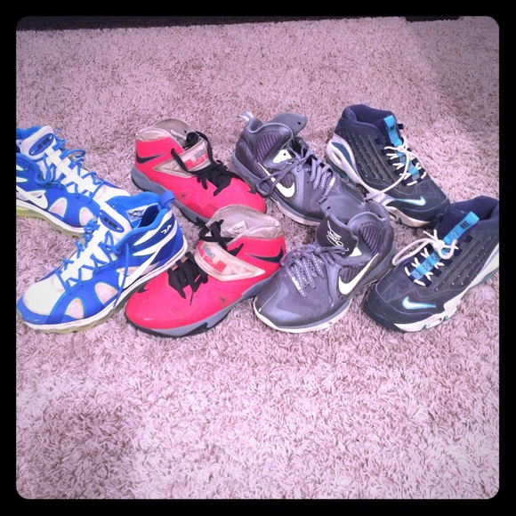 MENS SIZE 7 NIKE BUDDLE/ 2 for $40/ ALL for $60