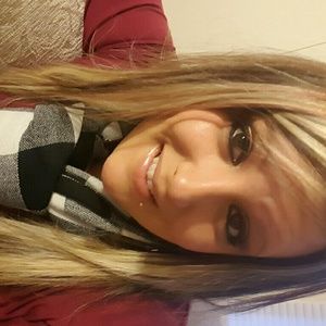 Meet your Posher, Andrea