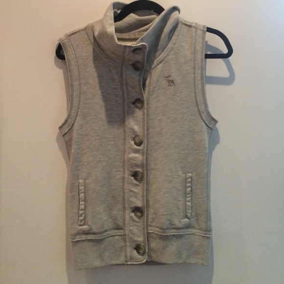 Abercrombie grey vest - Picture 1 of 1