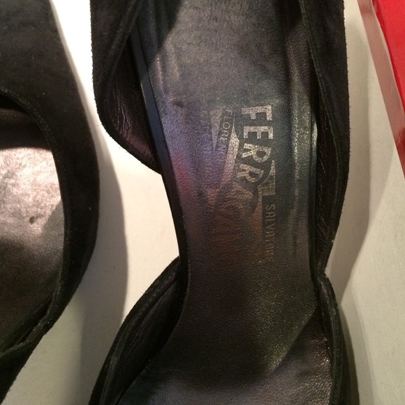 Gorgeous Ferragamo heels for sale! - Picture 2 of 4