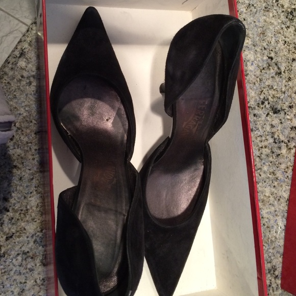 Gorgeous Ferragamo heels for sale! - Picture 3 of 4