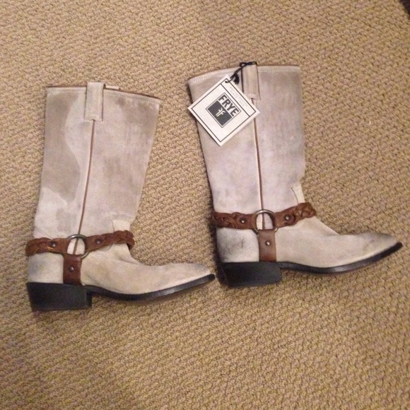 Frye boots !!