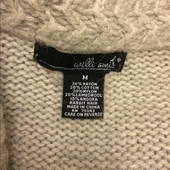 Lambs Wool/Angora Sweater - Picture 3 of 3