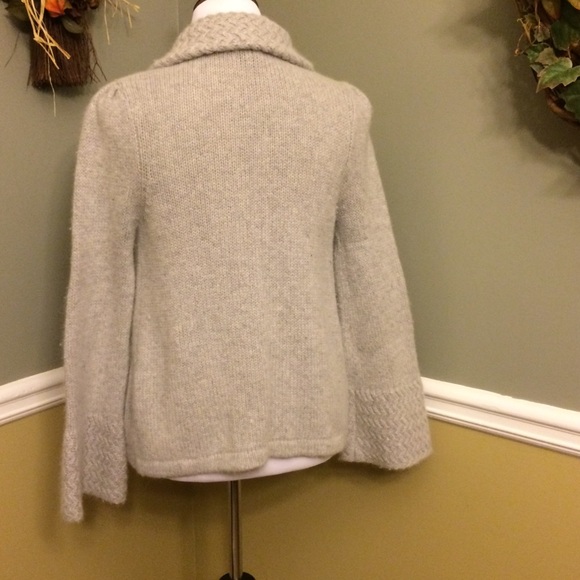 Lambs Wool/Angora Sweater - Picture 2 of 3