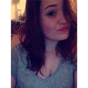 Meet your Posher, Abigail