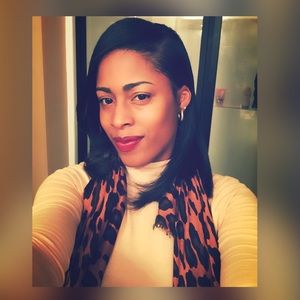 Meet your Posher, Dominique