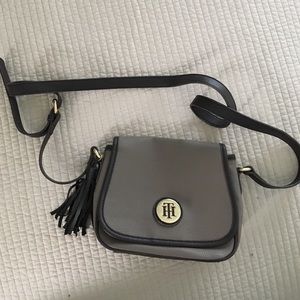 Tommy Hilfiger cross body