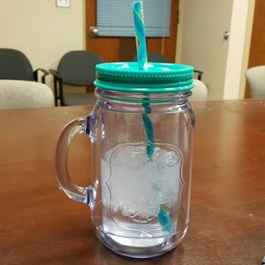 Meet your Posher, Laurie