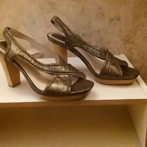 Frye genuine leather croc sandals