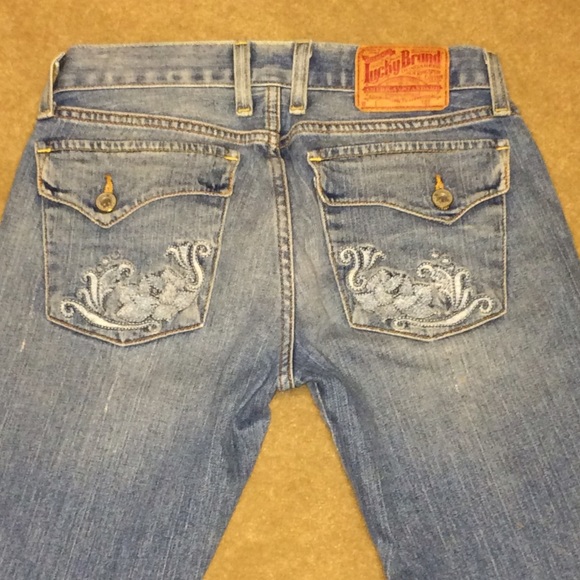 ❌SOLD❌ 27x29 Lucky Brand Sweet Dream Jeans - Picture 3 of 4