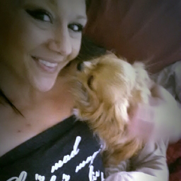 Meet your Posher, Jessica - Picture 1 of 1