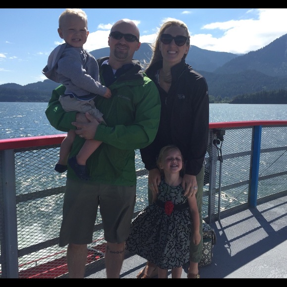 Meet your Posher, Christine - Picture 2 of 2