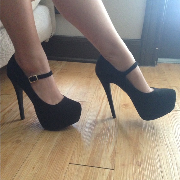 Black shoes