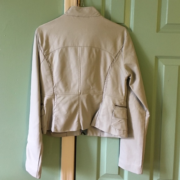 jacket - Picture 2 of 2