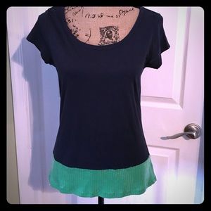 Gap size small tee with sequins at bottom