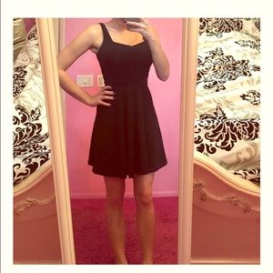 Express XS black dress :)