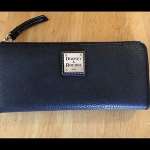 Dooney & Bourke slim wallet