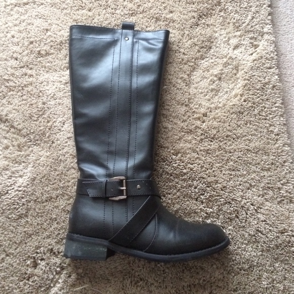 Black leather boots Size 8. - Picture 1 of 3