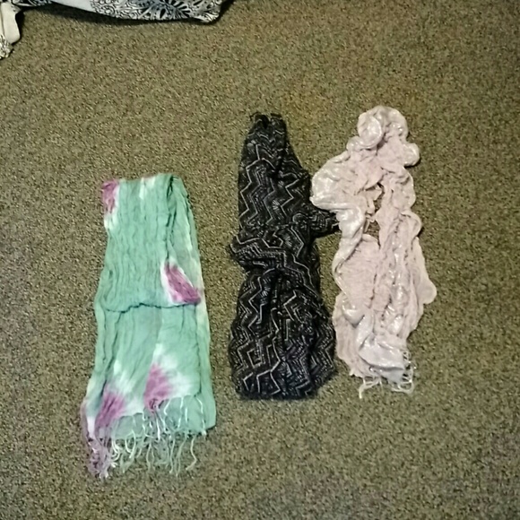 3 fashion scarves