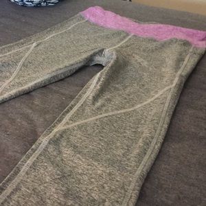 Heather Work Out Capri Leggings!!