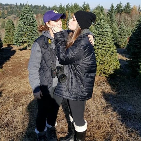 Meet your Posher, Alli - Picture 1 of 1