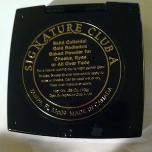 Signature Club A Solid Colloidal Gold Radiance