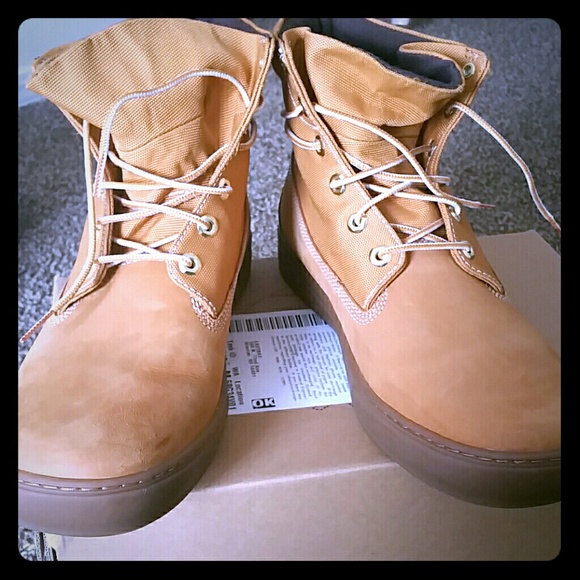 Timberland Roll top wheat sneakers