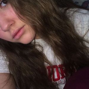 Meet your Posher, Chloe