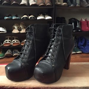 *SOLD* Lita style ankle boots