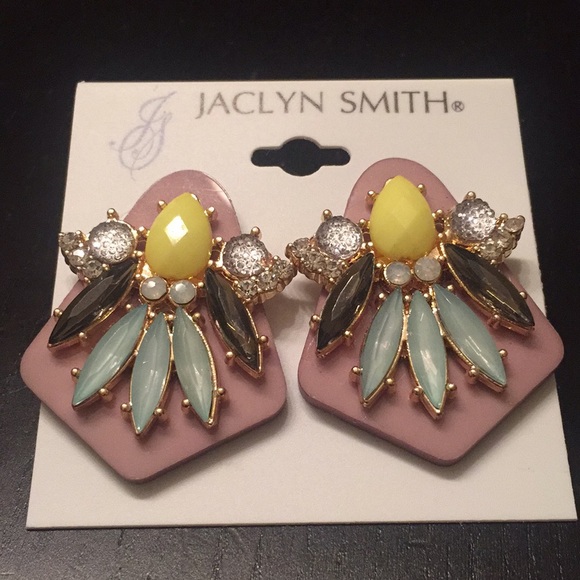 Earring - Picture 2 of 2