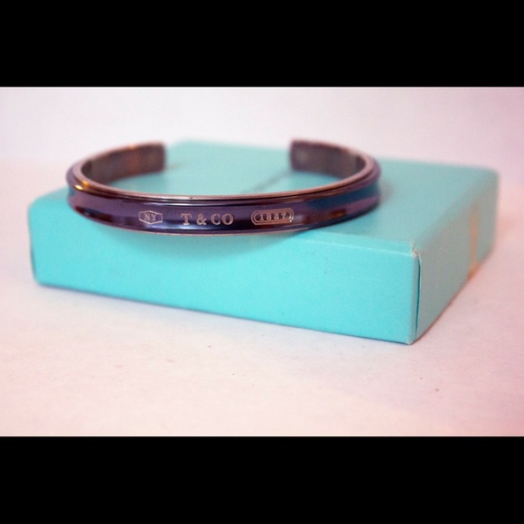 Like new Tiffani & co. Bracelets