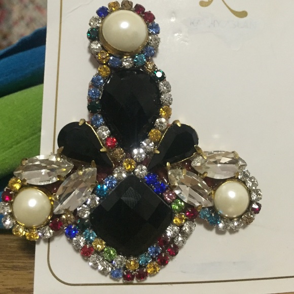 Earrings - Picture 3 of 3