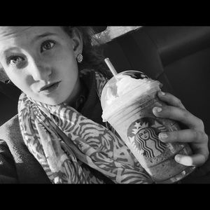 Meet your Posher, Abigail