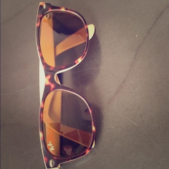 Women's Ray-Ban Sunglasses