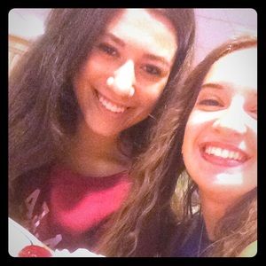 Meet your Posher, Caitlyn!