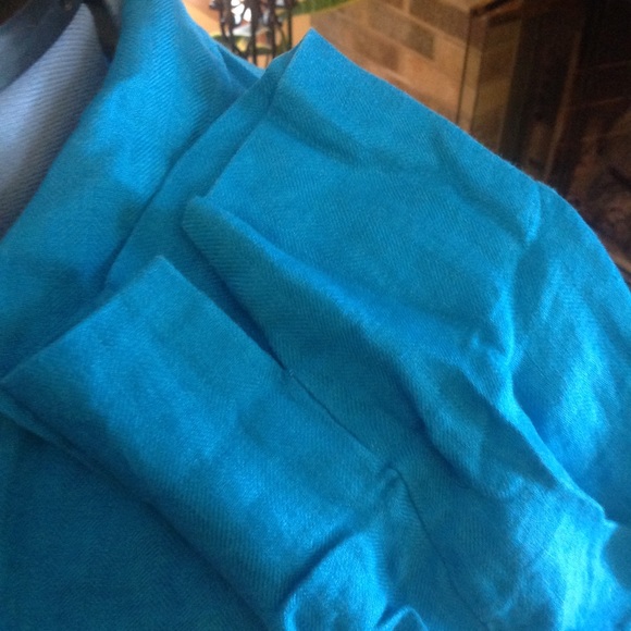 Teal linen button down from Ralph Lauren - Picture 2 of 4